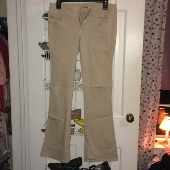 Pants - Khaki pants